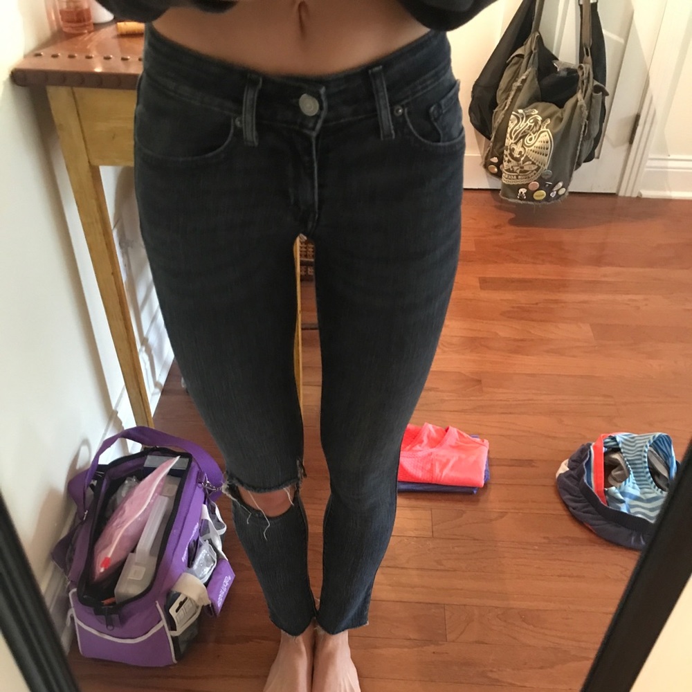 711 Skinny Levi Jeans Size 24